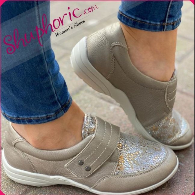 shuphoric's tweet photo. Remonte Dorndorf Remonte Bronze Detailed Leather Low Heel Hook and Loop Comfort Shoe
Link 👉 https://t.co/PPuNdaoZ0Y
POP in store or 📞 us on +442866324870 today @ Shuphoric.
See more in Instagram https://t.co/jswnrgdmGe
#comfortshoes #shoesforsale #glam #weartoday #fashion https://t.co/4EvQePDs9O