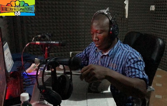 Radiomercurysl's tweet photo. Good Morning Sierra Leone
It is Wednesday and it’s the Midweek Edition of your Goodmorning show
#TheBackPage
Join #AlexanderThullah and #JamesKanu now for the very best in International Sports
#RadioMercuryFM92.1
#RadioGarden
#MercuryInternational
#SmileEvridae https://t.co/uTyDfG9LFF