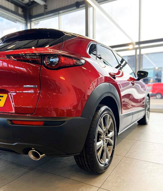 NorthamptonMtrs's tweet photo. Have you discovered Mazda’s next generation SUV yet?
Our guests certainly have who collected their stunning Skyactiv-X GT Sport finished in the popular ‘Soul Red Crystal’ paint.
#Mazda #MazdaCX30 #AllNewMazdaCX30 #SUV #SUVRange #CompactSUV #20Plate
https://t.co/VPXDNXDLp7 https://t.co/Sx9tOHo3au