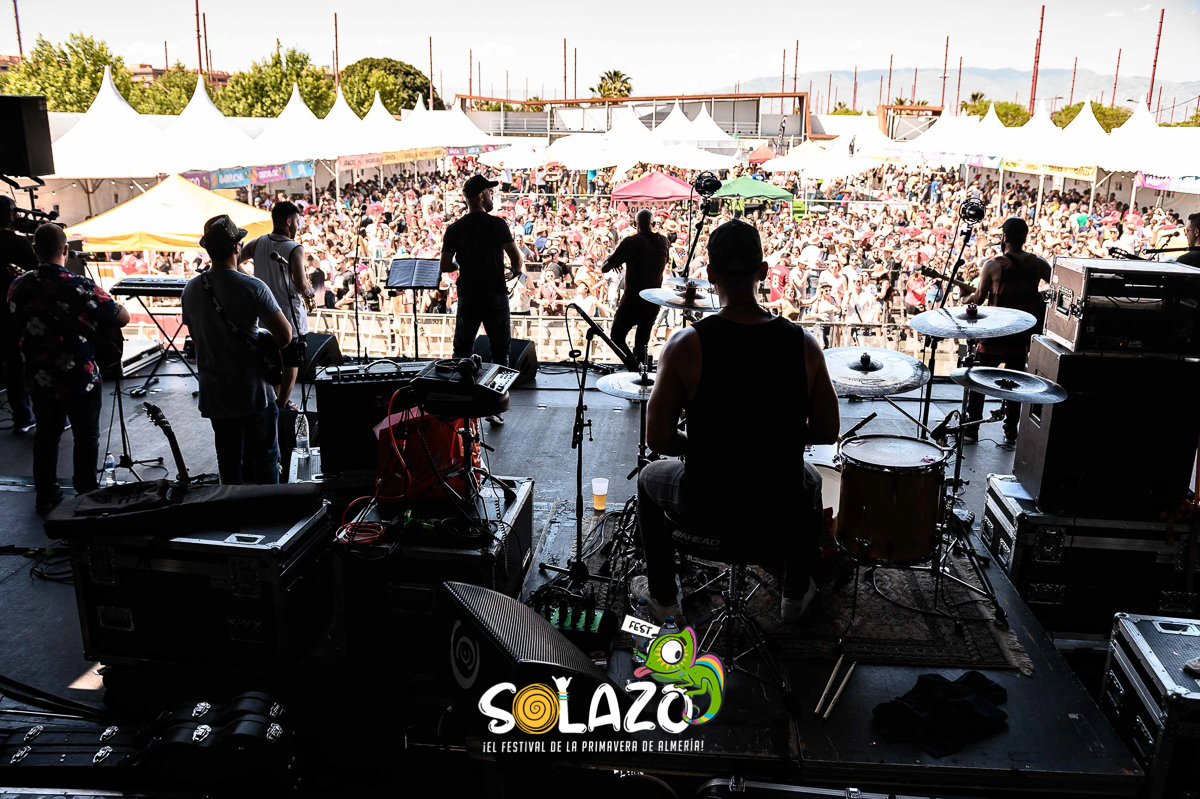 ¡RECORDAD! Aún queda hasta el día 15 para votar en el concurso de bandas y solistas ¡Vaya grupazos!🤙👩💻
.
La final será en Teatro Cervantes el próximo 18 de abril🎙
______
#AyuntamientodeAlmería #CostadeAlmería #KuverProducciones #Los40 #LaVozdeAlmería #CadenaDIAL