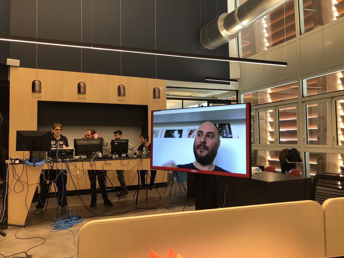 MitiDellaMura's tweet image. In collegamento con noi ora c’è @RodolfoFalcone di @RedHatItaly Non si può parlare di #cloud senza prendere in considerazione il peso e il ruolo dell’#opensource #ibmcloudonair @IBMItalia @andrewjfro @patpatuffa @AltieriLuca @Piccolaienametr @Digital360Group