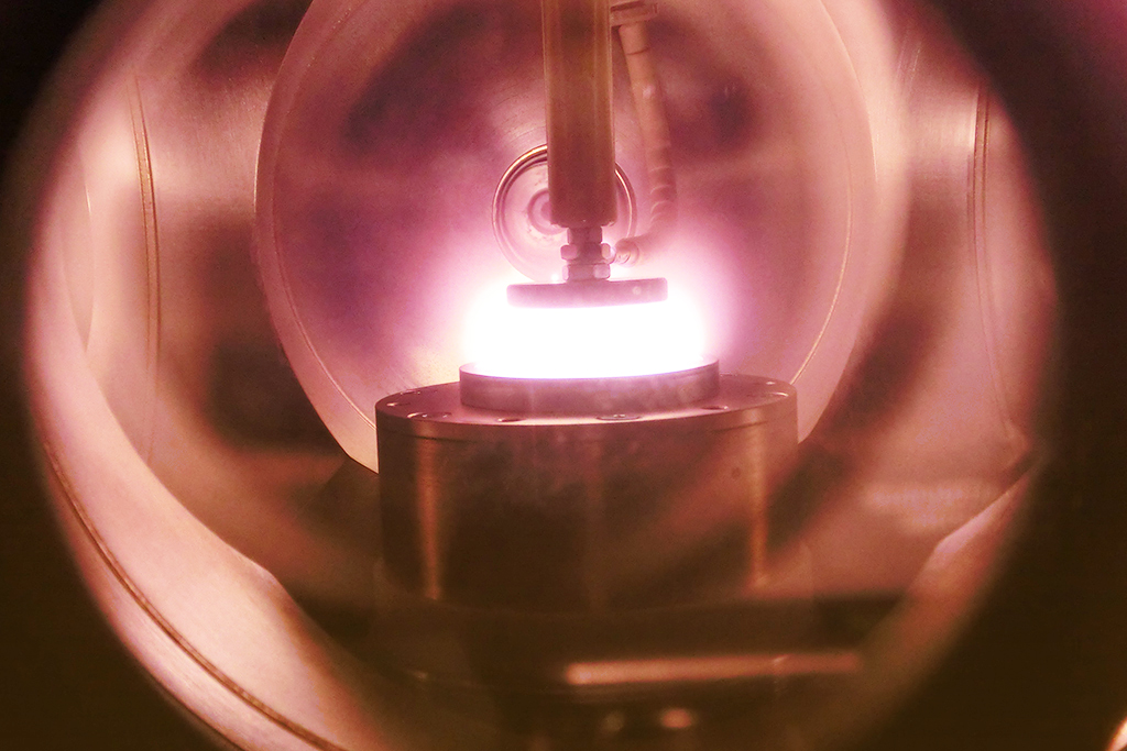 gegridsolutions's tweet image. #ThinkGrid: it took ~40 years before the 1st economical, thus acceptable concept for a commercial use in an #HVDC system was developed: the ‘hybrid’ DC circuit breaker. Discover: think-grid.org/hvdc-breaker-c…, with insights from Grid&apos;s Colin Davidson,consulting engineer HVDC. #GEGrid