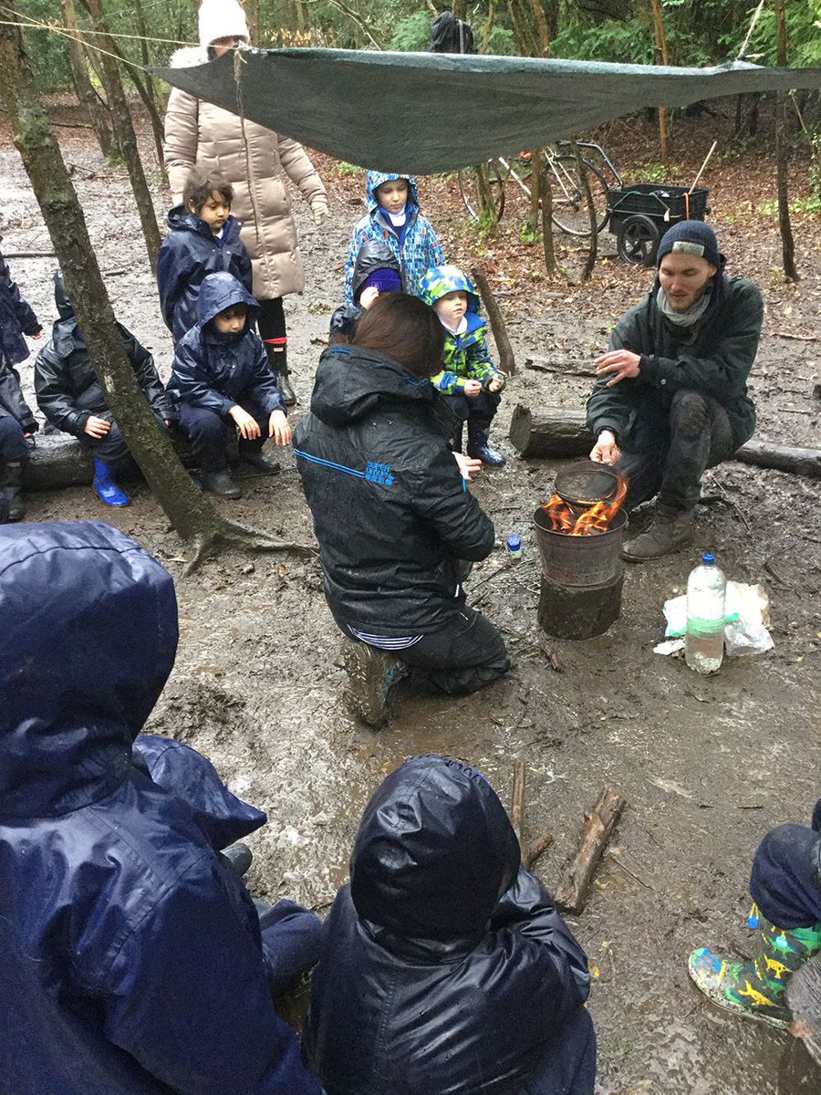 KingsHouseSch's tweet image. Another fantastic week for Bears at Forest School!
#wetwetwet #Bravingtheelements #popcornfun