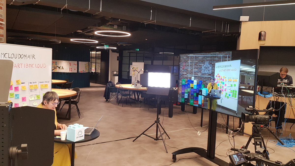 vzaglio's tweet image. Si passa ora alla sessione sul #PublicCloud con una serie di testimonianze fra cui @PrysmianGroup, @mondadori. #ibmcloudonair