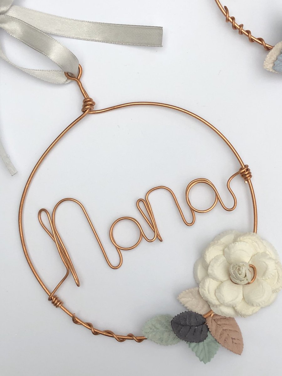 Copper_Cup29's tweet photo. Our hoops can say pretty much anything youβd like...
Gran, nana, mummy, names ππΈπ
#handmade #shopsmall #smallbiz #queenof #womaninbiz #VIPMumsHour https://t.co/zZLEOj3XOJ