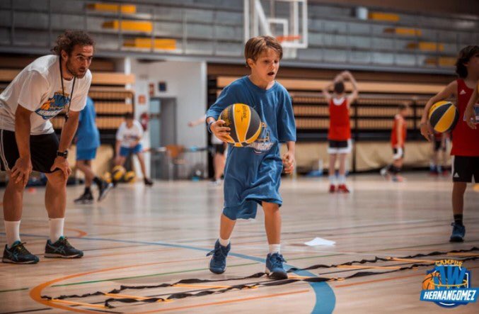 El <a href="/CampHernangomez/">Campus Hernangómez</a> esta dirigido a niños y niñas de 7 a 17 años, ajustándose los entrenamientos según nivel y edad para que todos los participantes saquen el mejor provecho de estos días dedicados al baloncesto! 🏀😄