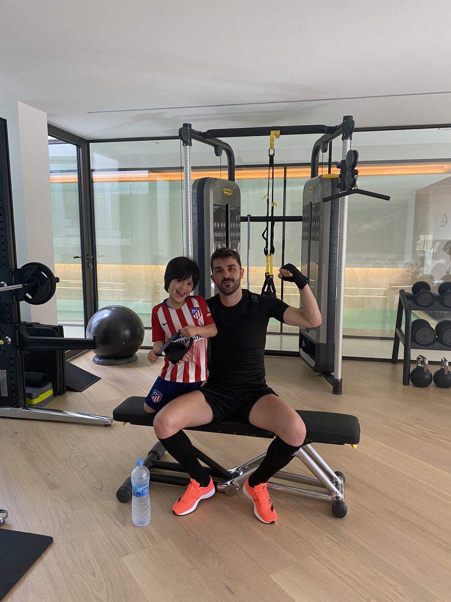 🧒🏻❤️🧔🏻🏋🏻💪🏻 #sportlife #gym #luca #guaperas #fatherandson