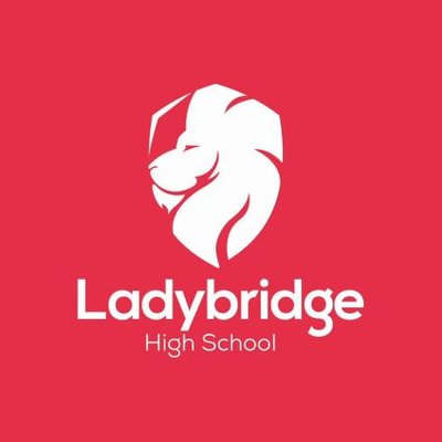 SharpFutures's tweet photo. Our next #GMdigitalSkills day is with @LadybridgeHigh this Friday @sharpproject - an opportunity for the students to learn about careers in Greater Manchester's creative digital sector 🎬

@GMCAdigital https://t.co/SxKZKG94VO