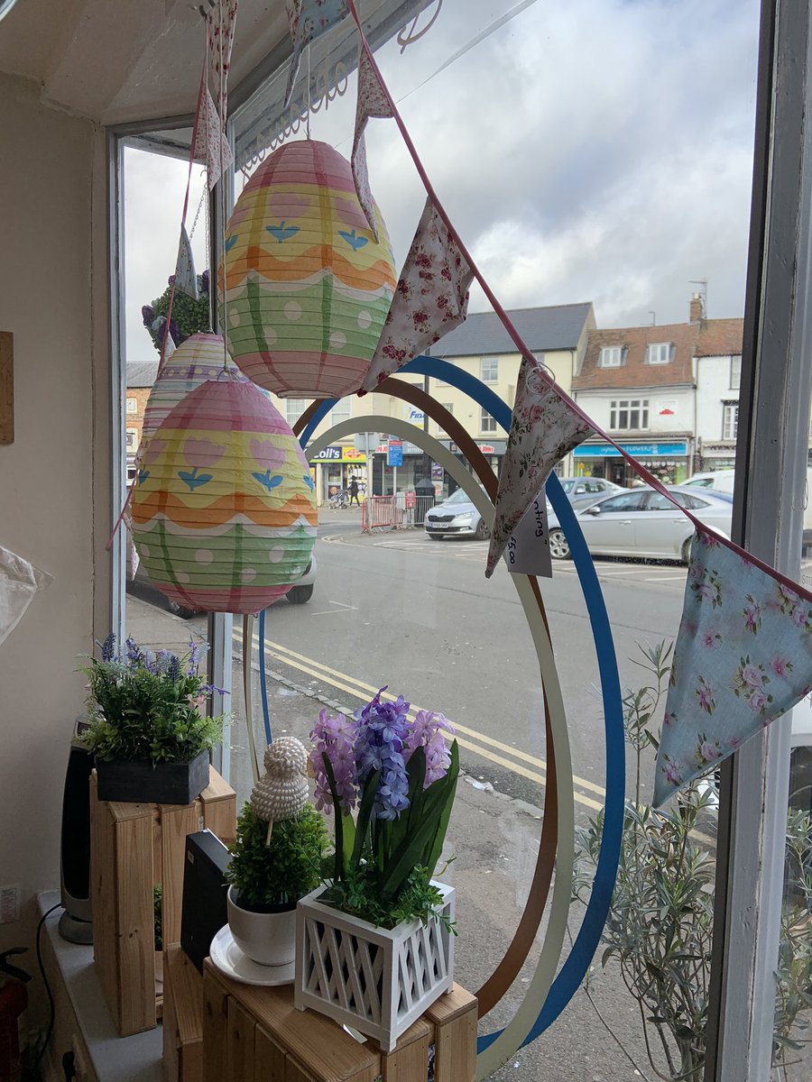 stanhoole's tweet photo. Feeling more spring like in the cafe today 🐣 Bring on the warmer days ☀️ oh, &amp; our new Spring Menu! Launching next week. #spring #springiscoming #easter #easterdecor #windowdisplay #newmenu #cafe #coffeeshop #bicester #bicestervillage #oxfordshire #independentbusiness #shoplocal https://t.co/2rLe9YVxNJ