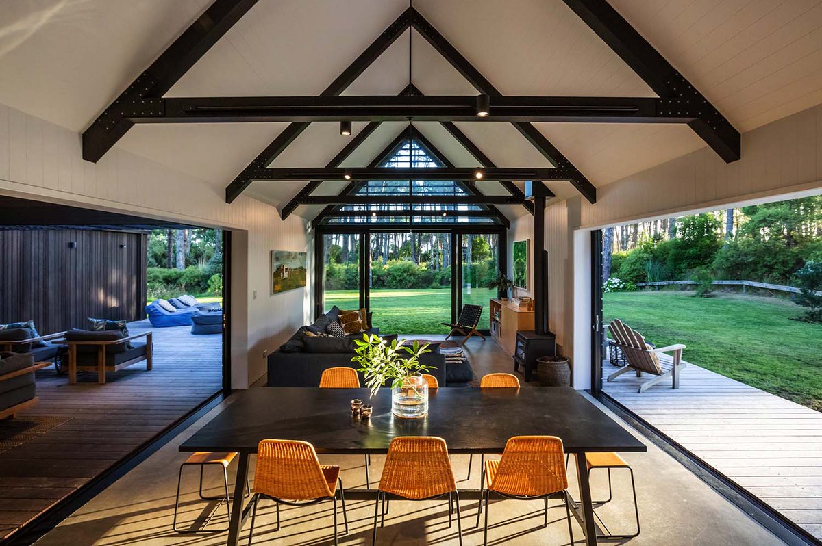 OneKindesign's tweet photo. Amazing gable cabin retreat boasts indoor-outdoor living in New Zealand
https://t.co/s31wiwE46k https://t.co/6iWrnF1dgC