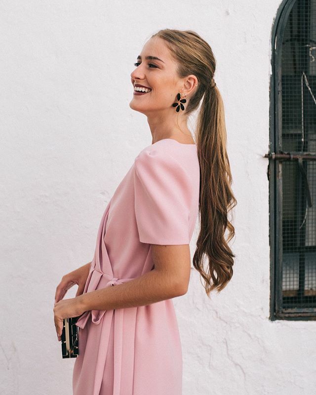 ¿Evento a la vista? 
Ficha a <a href="/violetavergara_/">Violeta Vergara</a>  #acuslovers con pendientes ✨COSMOPOLITAN ✨
Inspírate online en el post que te hemos preparado 👉🏼 ift.tt/2Syng9w 👈🏼 Y visita nuestras tiendas: 📍 Madrid [c/ Núñez de Balboa 45]
📍 Sevilla [c/ Cerrajería 8] .
.
.

#invitad…