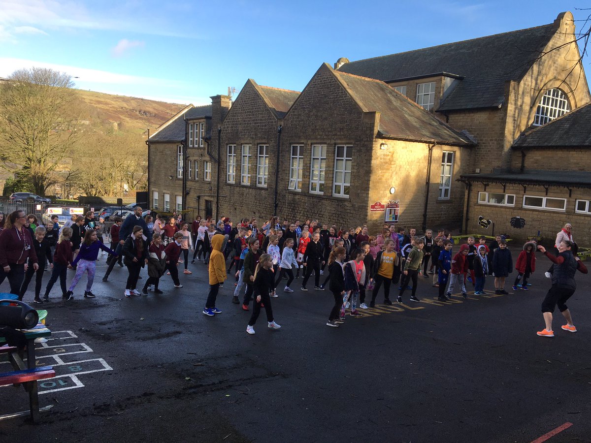 marsdenjrsport's tweet photo. Today we made our own @BBCLookNorth #BigSofaChallenge with our very own @HarryGration_ &amp; @KeeleyDonovan #SportsRelief is going well @marsdenjunior https://t.co/1aQrpF3uES