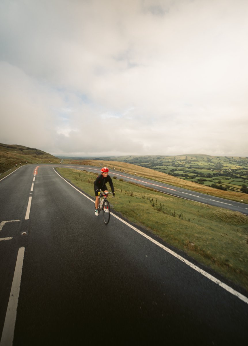 Discovercarms's tweet photo. Epic views, super quiet roads and plenty of places to stop off for photos or a cheeky coffee and cake no wonder Carmarthenshire is the cycling hub of Wales. #Thisiscarmarthenshire #Cyclecarms
🚴🚴🚴🚴
https://t.co/I7uRWTRQgh https://t.co/bjmNOUp4NC