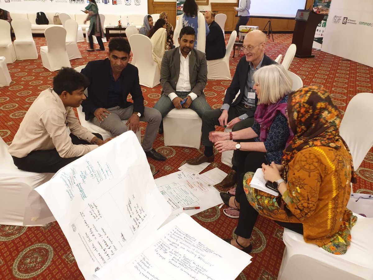 UPSIGN_Network's tweet photo. Consortia building and presentations are full steam ahead in #WS2 on affordable healthcare.
So far we have had talks on addressing domestic violence and the use of โnanofatโ in scar repair ๐๐ผ
#PK2020 #UPSIGN2020 #UKRI #GCRF https://t.co/XuZo9xC090
