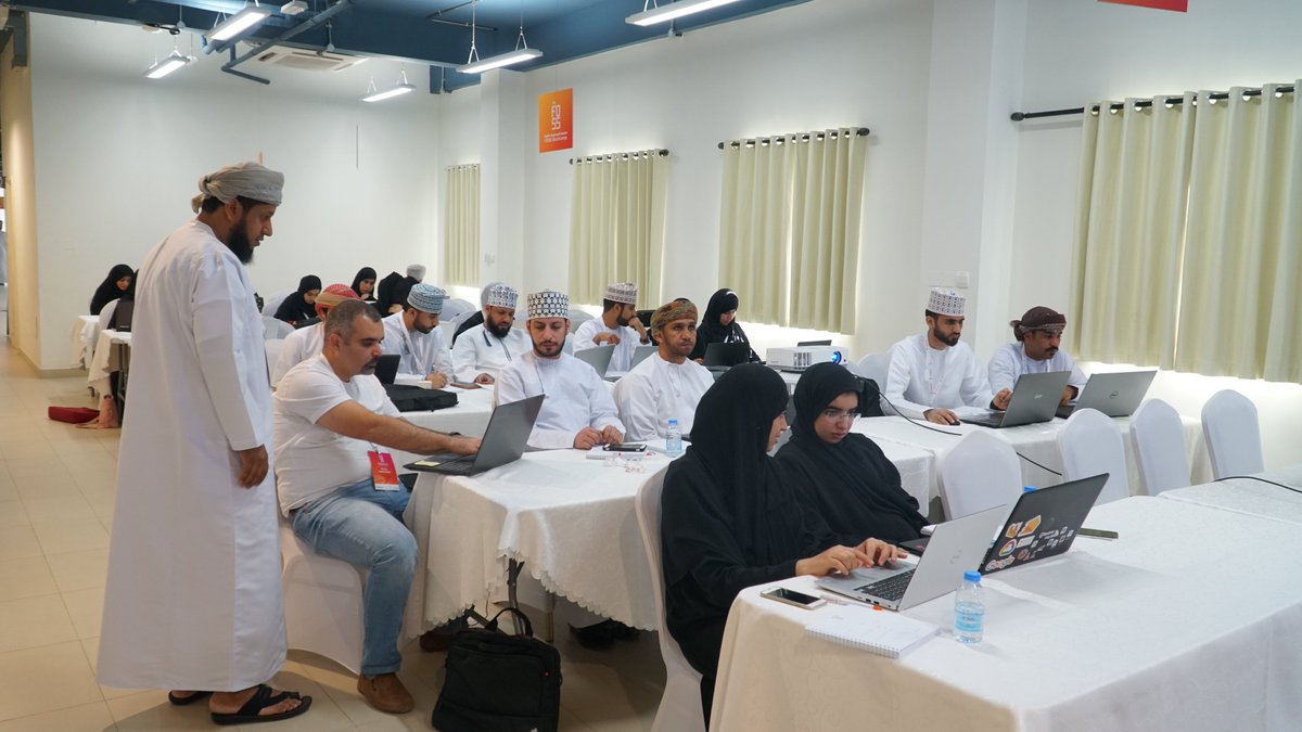 TechanaOman's tweet photo. تنوعت الورش العملية💻 والأحاديث التقنية🗨️ المقدمة في اليوم الثالث والأخير من #مخيم_البرمجيات_الحرة⛺️ بين:
📊تحليل البيانات
🎦صناعة وإدارة المحتوى الرقمي
🛅الأمن السيبراني باستخدام البرمجيات الحرة
هنا تجدون أبرز البرامج المطروحة في المخيم:
https://t.co/Hg6tC3RsMd
#FOSS_Bootcamp https://t.co/M7kAISRK1N