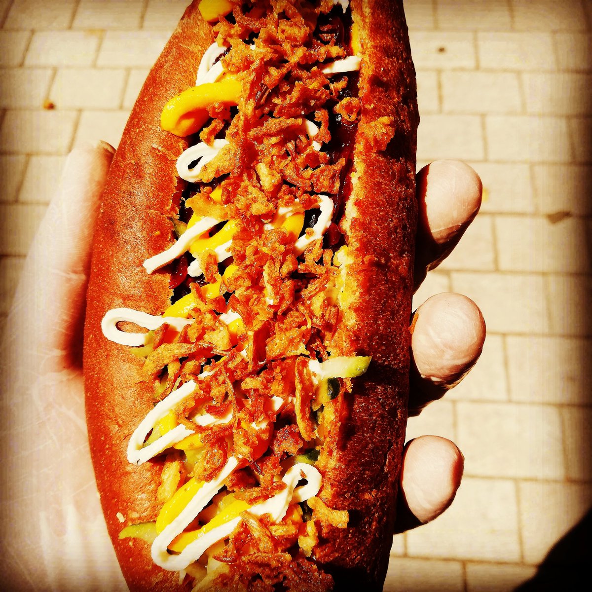 En place devant l'entrée du jardin des plantes ce midi 🌭😎😜. Bonne journée à toutes-tous !

#vegan #hotdogs #Toulouse #streetfood #jardindesplantes #junkfoodvegan #vegetalien #bio #veganfood #toulousevegan