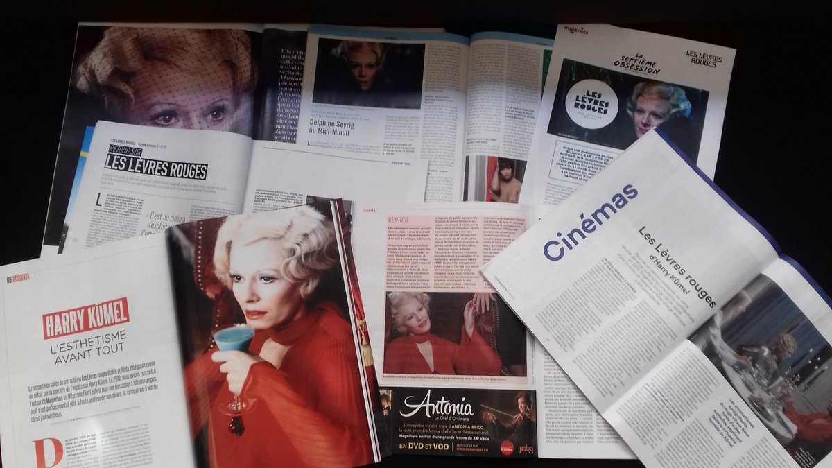 Malavida_Films's tweet photo. 💋 #LesLèvresRouges, le film culte de #HarryKümel revient au cinéma aujourd'hui avec une presse littéralement sous le charme et des pages sublimes dans @lesinrocks, @Telerama, @cahierscinema, @So_Film, @7eme_obsession, @Mad_Movies, @cinemateaser 😍 ! https://t.co/rddcmZiiQ3