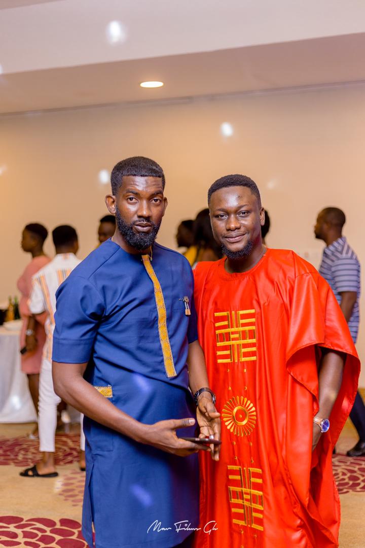 ElvyssB's tweet photo. Good morning Alhaji Yussif Maiga!
It seems I'm wearing the #VMA20 redcarpet oooo 😅! It feels good ooo, but please when should I bring it so you can lay it?
Yours Truly!
#ElvyssB #NotYourRegularMc #PersonOfInterest #EventsInHo #redcarpet #redcarpetfashion #eventsmc #ghevents https://t.co/gJ42JxNafp