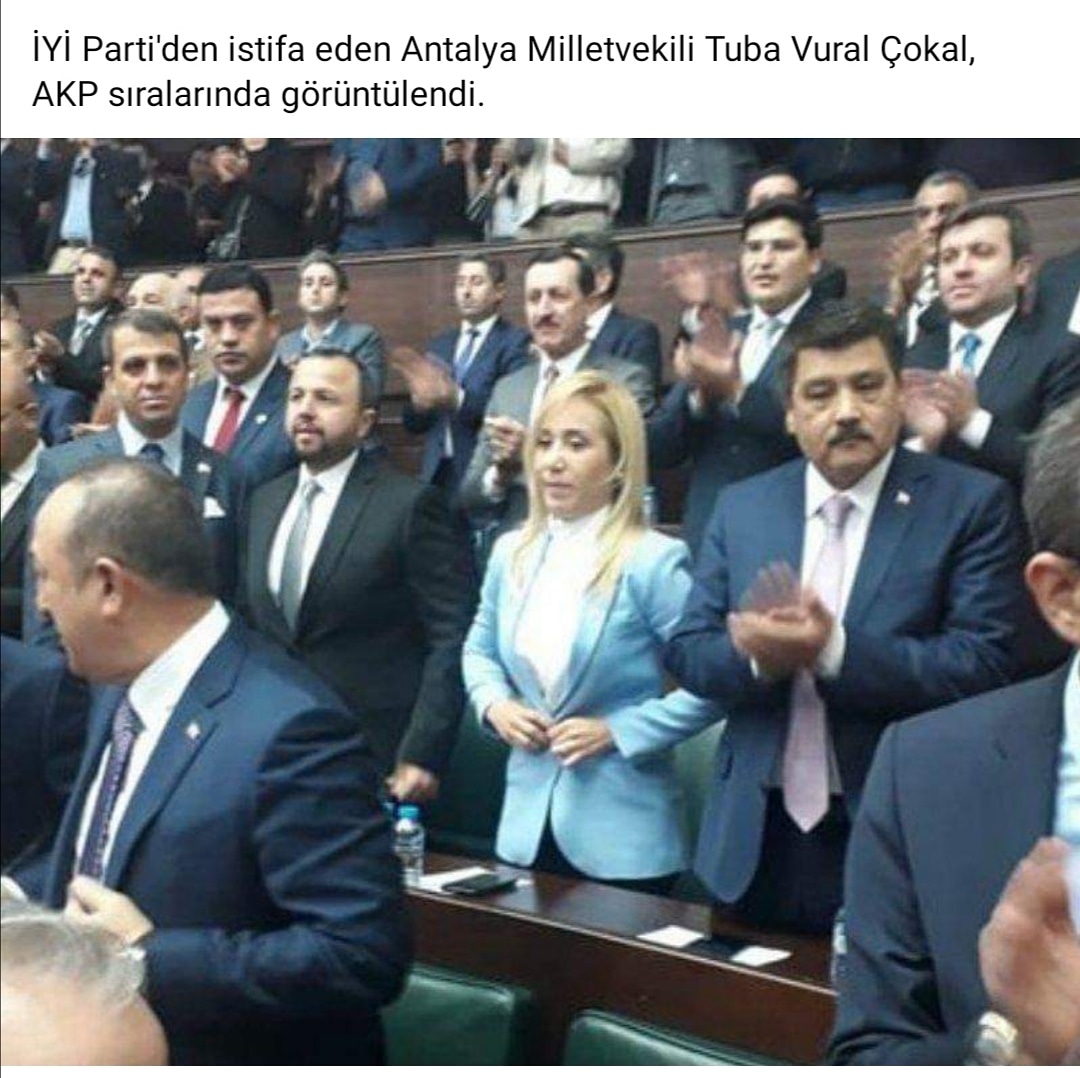Seçim zamanı sizin için gecesini gündüzüne katan, derslerini aksatan, karşıt görüşlü seçmenden bir ton hakaret yiyen gençlerden de mi utanmayacaksınız..
