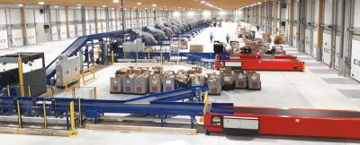 SupplyActu's tweet photo. AVN a développé une nouvelle machine #THC « Tri Haute Cadence » pour répondre à l’augmentation des volumes de #colis. Cette machine peut traiter jusqu’à 12000 colis par heure et a déjà été déployée dans plusieurs agences @mondialrelay en France. Détails : https://t.co/eSe4M9dfJ8 https://t.co/bogvclPdjw