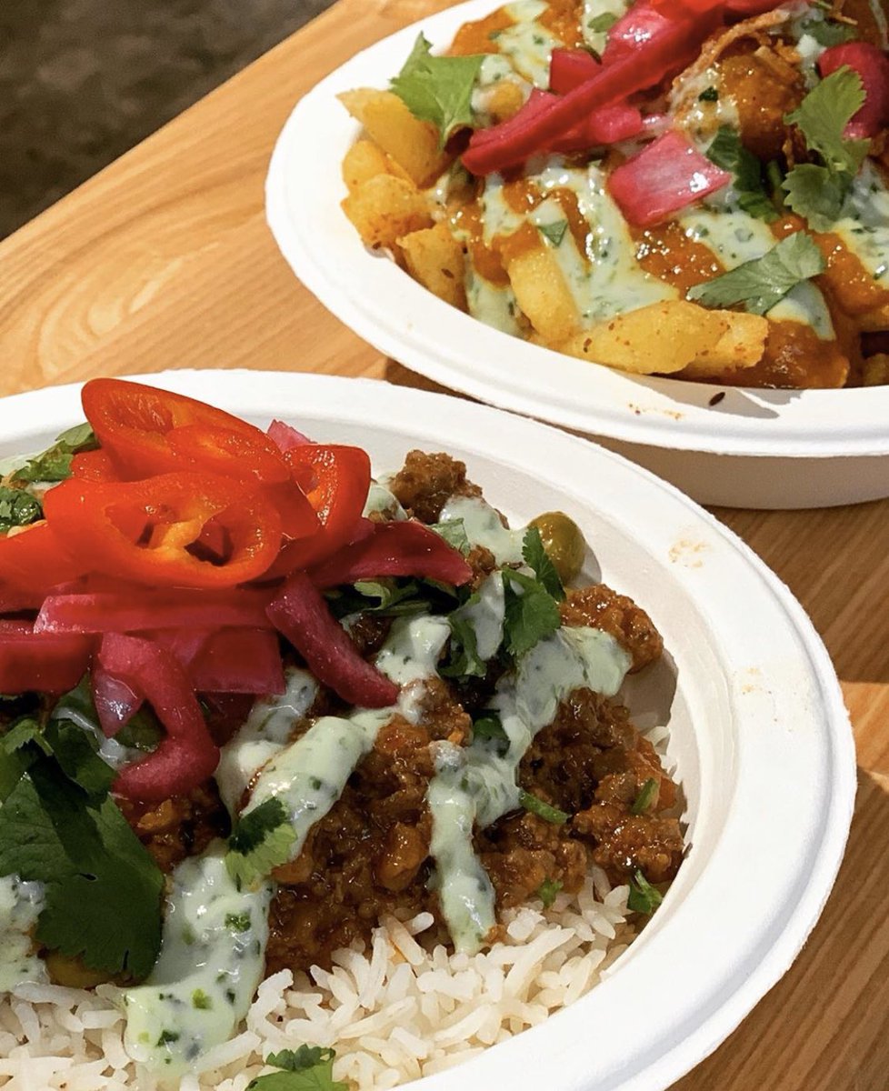 DocksBeers's tweet image. NEW Indian style #StreetFood at @DocksBeers this weekend!

Making their #Grimsby debut @vasokitchenmcr from Manchester will be cooking up some fresh and tasty homemade Indian foods for our customers!

Fri 2 til 9 Sat 12-9 &amp;amp; Sun 12-6.

RT if you fancy local beer &amp;amp; curry this wkend