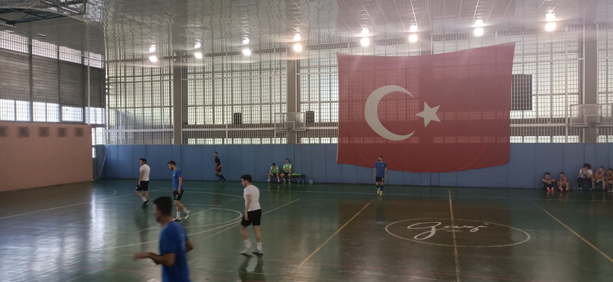 Ilker Darici On Twitter Gazi Universitesi Spor Bilimleri Fakultesi Sehit Muhammet Yalcin Futsal Turnuvasi Finaline Katilim Sagladik Https T Co Im5gecgvtt Twitter