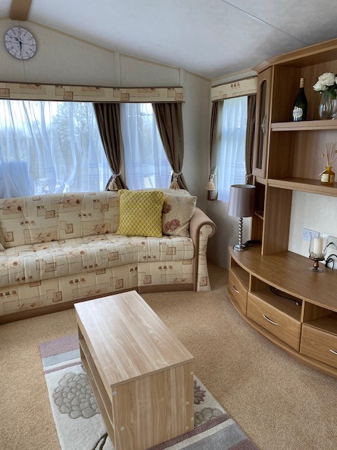 Check out this holiday home for sale!

🏡: BK Bluebird Caprice 2006
💷: £14,000 connected
⭐: Includes 2020 Site Fees and a 10 year licence

💻: bit.ly/3aKxsmR
📧: longlands@holker.co.uk
📞: 01229 889342