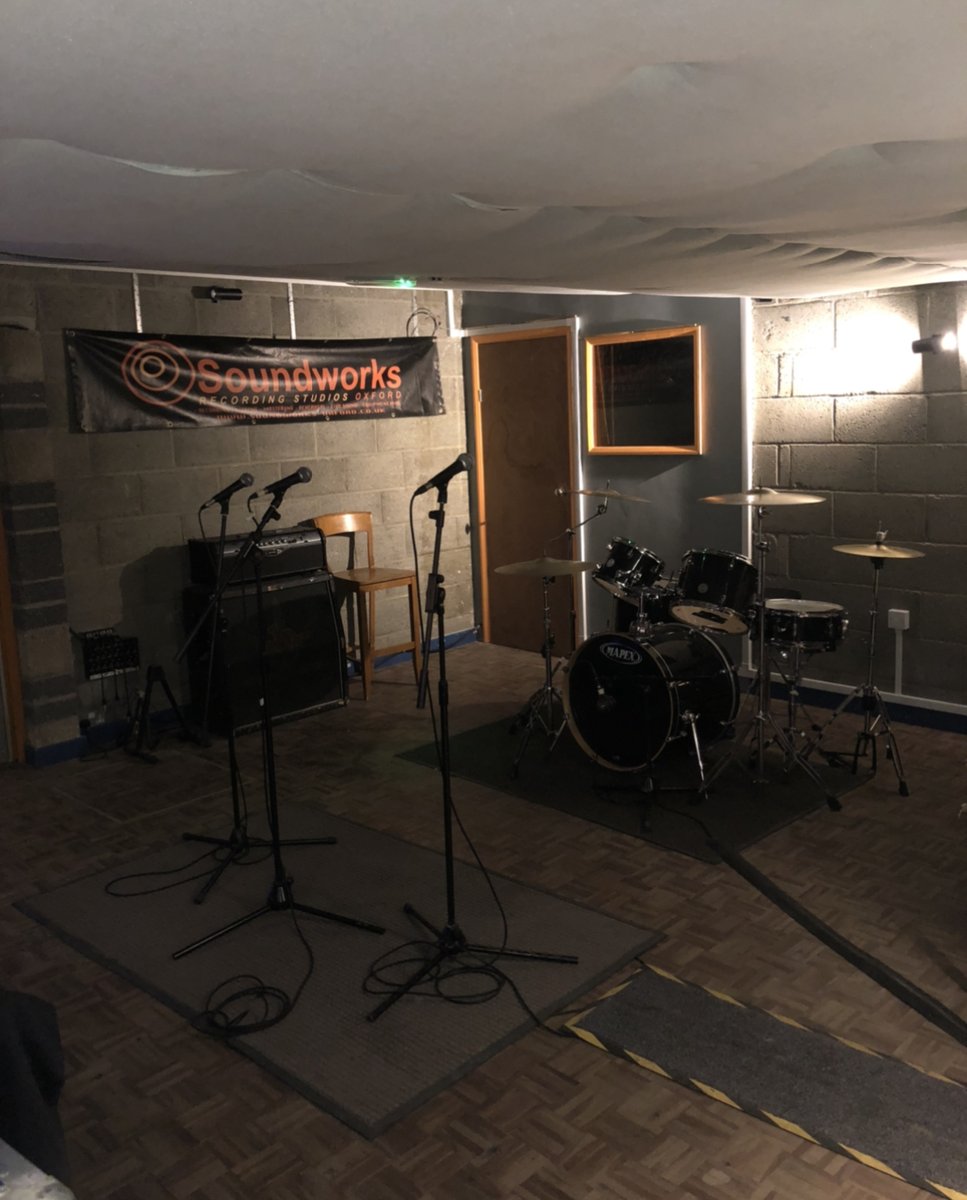 Soundworks Live Room. 
Perfect for rehearsals
Turbosound PA, Drumkit, Bass Amp, 2x Guitar amps + instrument and microphone channels all included in the price! - £15ph
Contact info@soundworks-oxford.co.uk 
for bookings. 
soundworks-oxford.co.uk