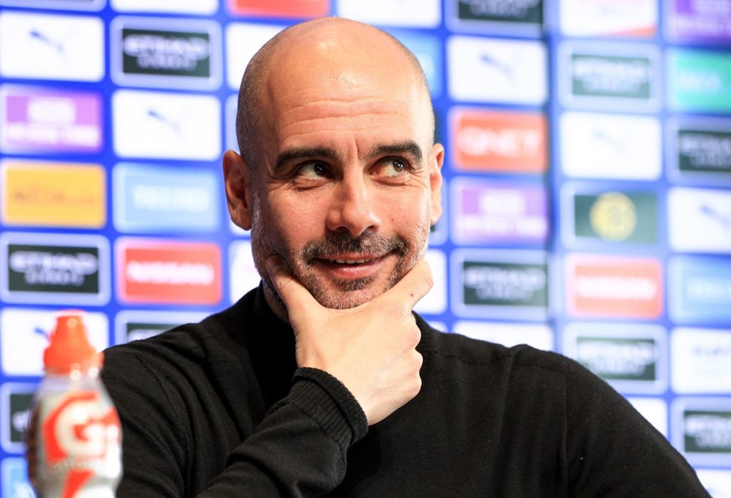 City_Chief's tweet photo. Should the Premier League and FA Cup be cancelled this season and given to the holders? 🤔😏

#Back2Back2Back  #ManCity https://t.co/lZa6Q9sBYB