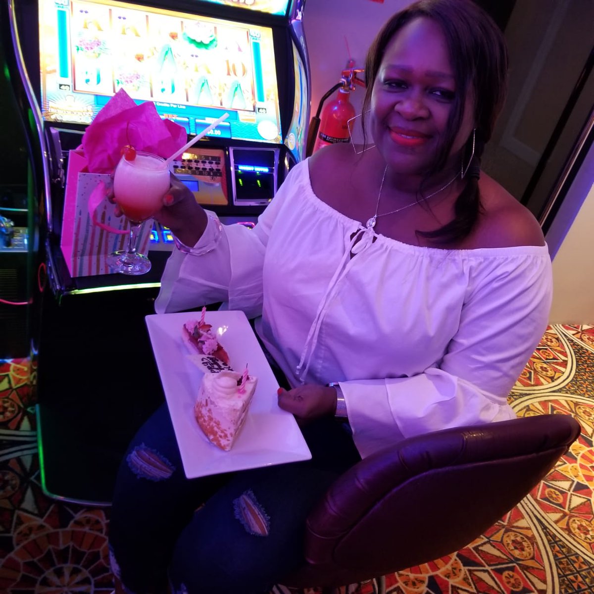 AriaMapau's tweet photo. It's Wednesday 🥳🥳
And Our #WcW goes out to our lovely and loyal Customer🥰🤗

#mapauaria #bestbetintown #membersclub #customerslove #wcw #celebration #wednesday #march https://t.co/z4kQ2NJrtp