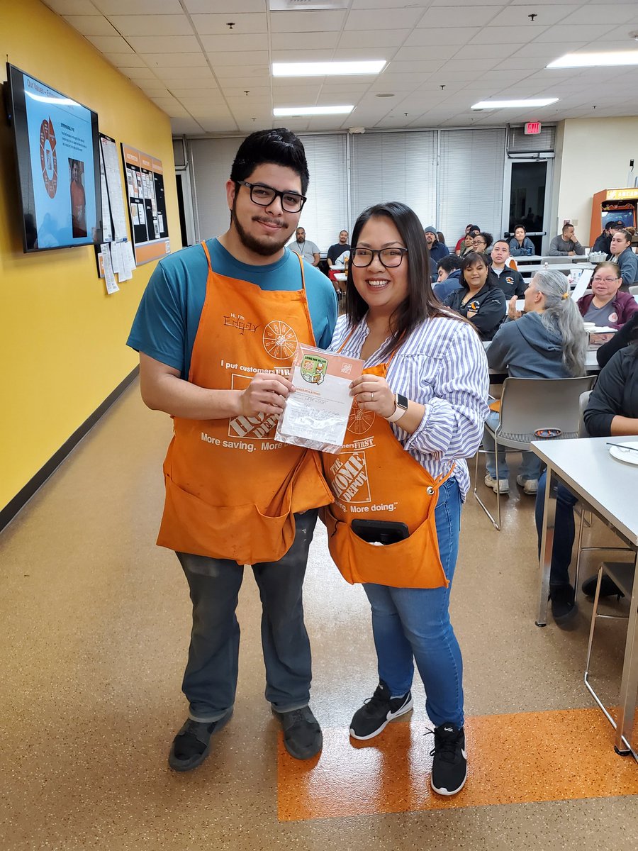 Jacob_C_5641's tweet photo. Some recognition at this morning's double door meeting. Great job team keep up the good work! #tracy5641 #rdc5641 https://t.co/hCfJU2brCx