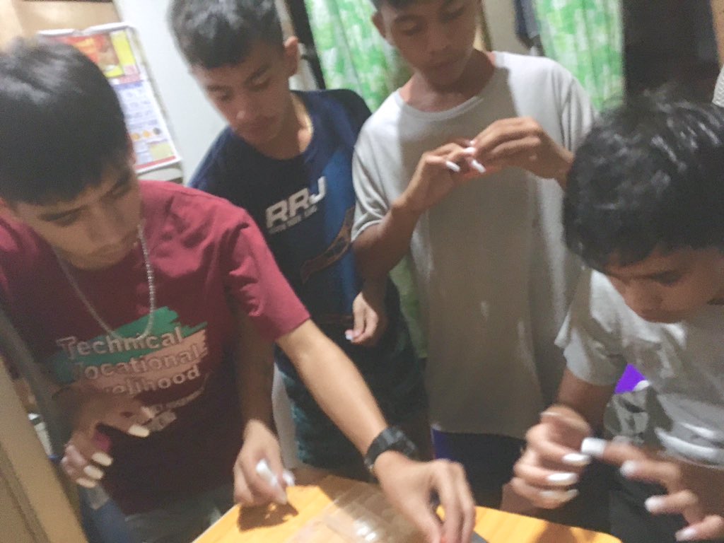 leannebubwit04's tweet photo. Ka busy ba nato dihang dapita?💅🏻💅🏻💅🏻💅🏻💅🏻 https://t.co/Z4yONLTbhh