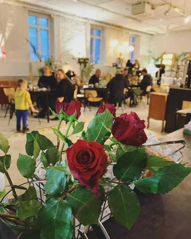 satamatie6's tweet photo. Feeling cute might delete later

#satamatie6 #kaupunginparaskahvila #lehmusroastery #lappeenranta #specialtycoffee #rosesFeeling cute might delete later

#satamatie6 #kaupunginparaskahvila #lehmusroastery #lappeenranta #specialtycoffee #roses https://t.co/DoosntdIO3