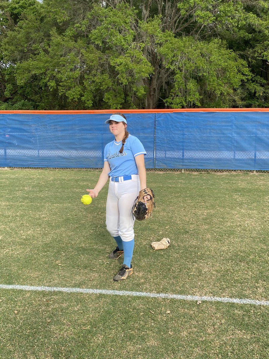DP Softball tweet media