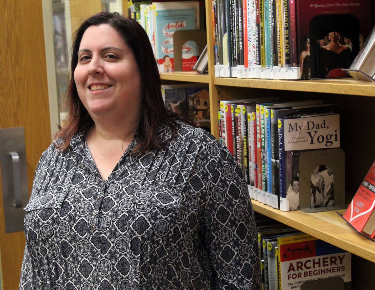 SCLSNJ's tweet photo. Our amazing young adult and adult librarian Jodi Silverman was one of 50 librarians in the nation selected to the @ALALibrary Emerging Leaders program. Congratulations Jodi!
Read more: https://t.co/A1hRrV5teW.
#WeLoveSCLSNJ https://t.co/AdpKtXZe1X