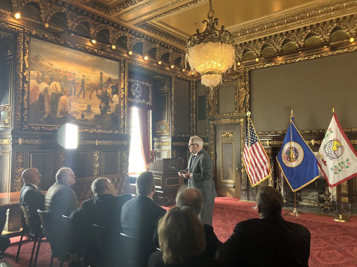 “This group is fundamental to Minnesota,” says @GovTimWalz. The governor visited with farmer leaders in his office, and declared his support for Section 179 conformity. #MSGAHill20