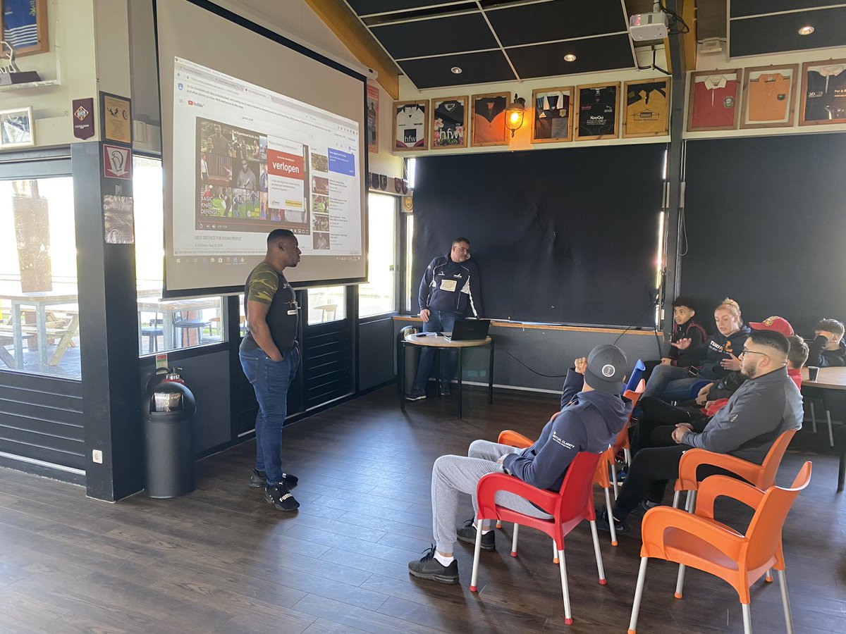 Garvinsnell's tweet photo. It’s been a great couple days out in Holland doing some No Shame In Running workshops. https://t.co/jAeWxWeQkY
