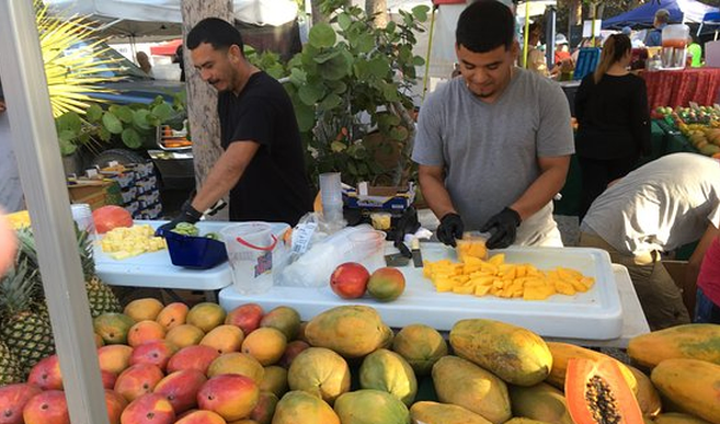 Why we love the #Sanibel Island Farmers Market!!
bit.ly/2WZHMkC #FtMyersSanibel 🍋🌴