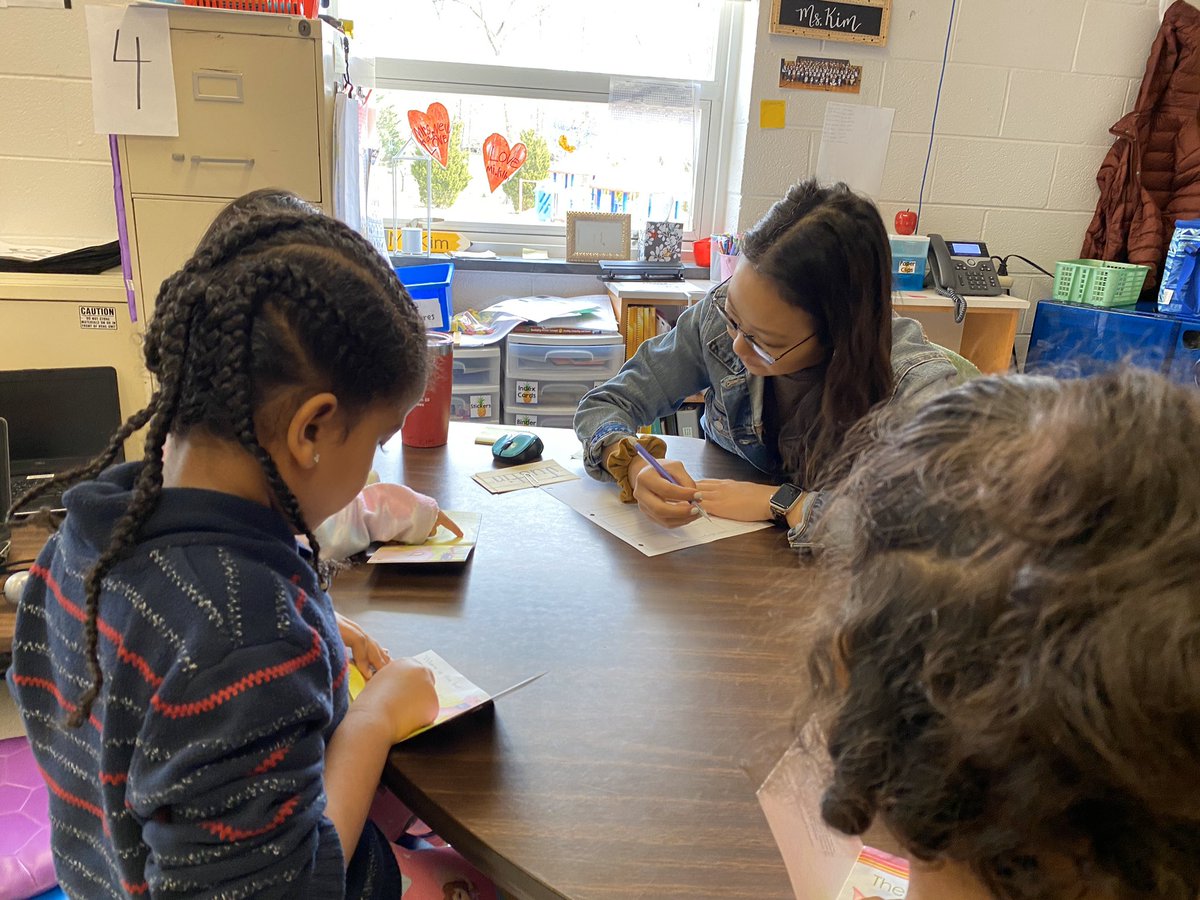 GraceKChoi's tweet photo. So amazing to watch these Kinders and first graders take on new learning and grow as readers because of the explicit and responsive instruction from their teachers! It’s been incredible to see both students and teachers soar during coaching cycles! @Herndon_ES #FCPSLitCollab https://t.co/5dc8JyyLvu