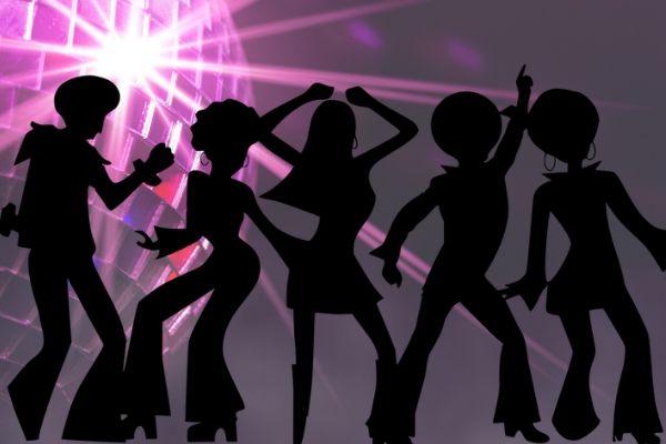 Dig out your double denim, flares and shell suits! 

It's disco time!

Sat 28th March 9-11pm

70’s, 80’s, 90’s FREE ENTRY – no need to reserve a space

#discomusic #girlsnightout #BradfordOnAvon