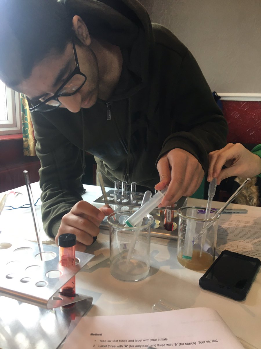 SparkingStem's tweet photo. Pipetting skills perfected! By students in the ‘Practical Support for iGCSE Science’ session today, as they investigated the effect of temperature on enzyme controlled reactions.
#homeed #EducateUsAtHome #iGCSEScience https://t.co/U6DDZyAVvT
