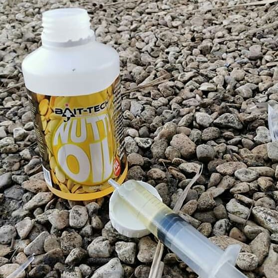 By injecting Nutty Oil into a Solid PVA bag you'll be increasing attraction of the bag, drawing the fish down to the hook bait quicker as well as making them even better for casting! Neil Whipp recently banked two 30's using this method with the bags filled with crushed Triple-N!