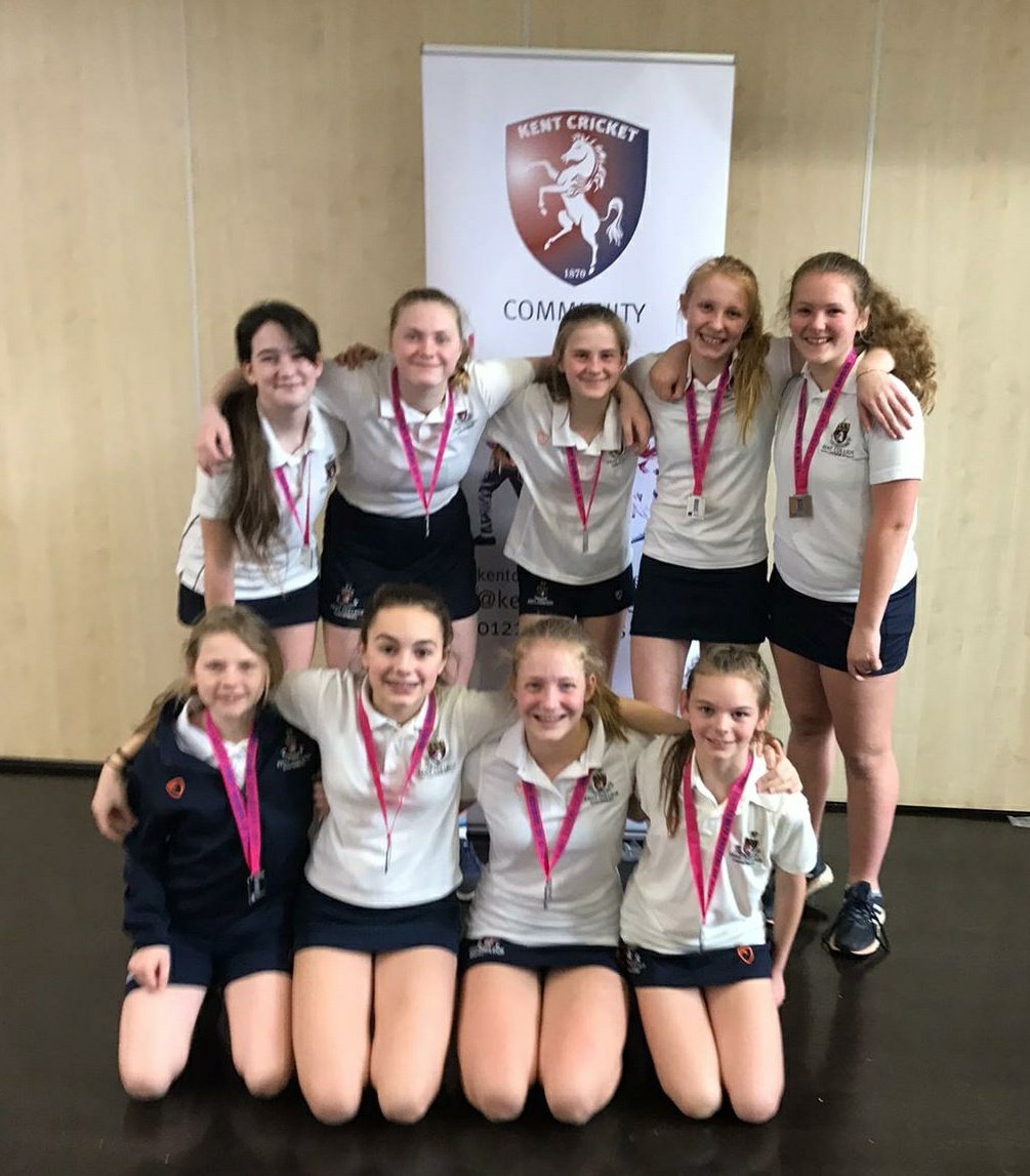 News from the Lady Taverners Under 13s Final!

Ashford School beat Kent College to take the trophy for 2020! Best of luck at the Regionals 🏆