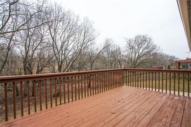 dbrowning92's tweet photo. I am looking for a buyer on 110 SE 2nd Street #BlueSprings #MO  #realestate https://t.co/4YUAHLiOZS https://t.co/eFar88fCYY