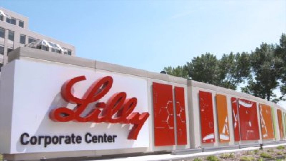 IndianapolisUSA's tweet photo. #Indianapolis Eli Lilly employee tests positive for COVID-19 https://t.co/LwHIG4Wdpj https://t.co/swUusGTfFp
