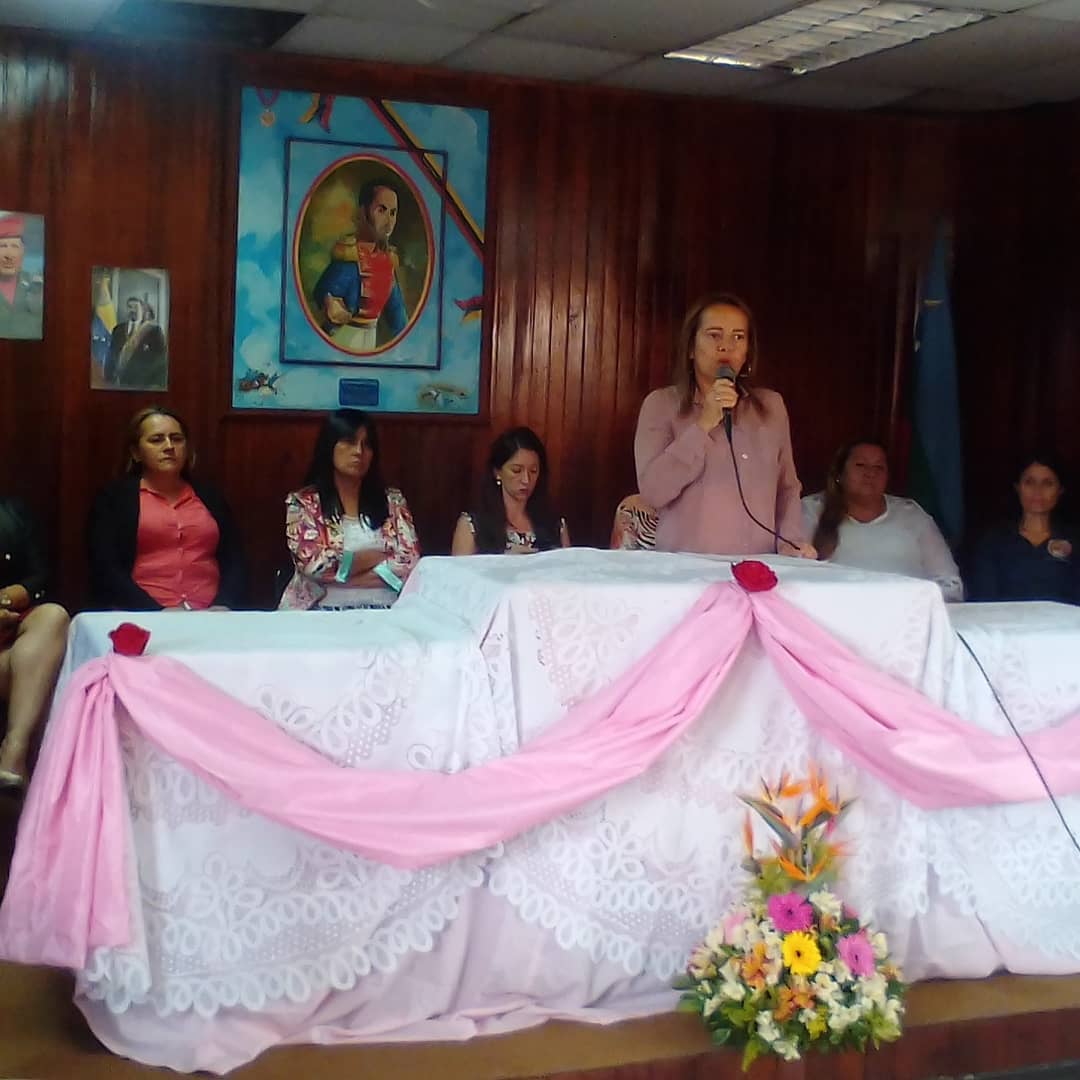 GobCardenas's tweet photo. Con Sesión Especial el Concejo Municipal de Cárdenas y la Alcaldía, celebran el Día Internacional de La Mujer, rindiendo honor al invaluable trabajo que realizan en pro del país y al papel fundamental que juegan dentro del proceso revolucionario.
@richardg2018 https://t.co/qOj8h1LGEj