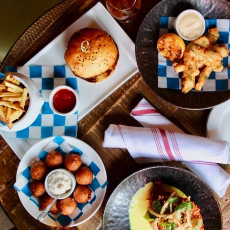 swiftsattic's tweet photo. Your mid-week slump survival kit😉 #foodisfuel 

#swiftsattic #eatswiftly #farmtotable #dineatx #atx #eatlocal #eatingatx #keepaustineatin #eateratx #foodporn #nomnom #atxtown #tastingtable #yummo #opentable #culturemapatx https://t.co/d8j0Pw7RI1