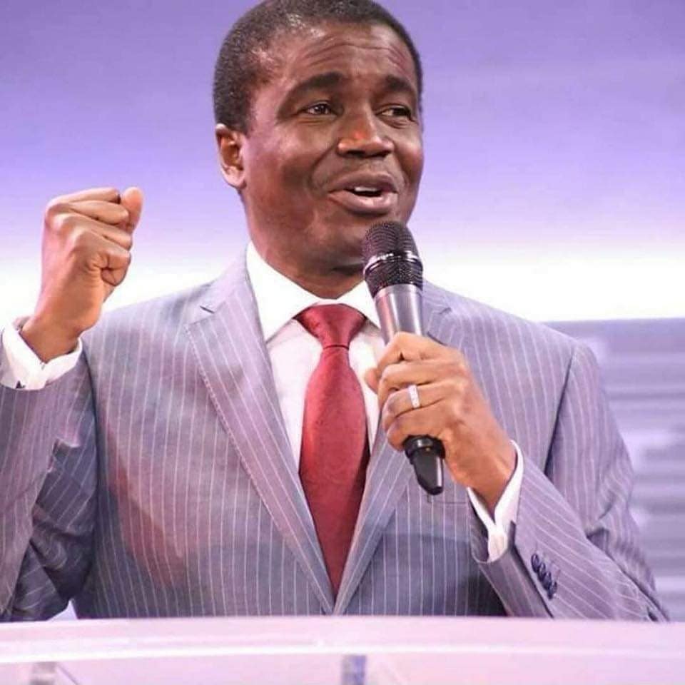 drsakintayo's tweet photo. Happy Birthday to One of My Most Beloved Spiritual fathers! You have been a light to us all. You have lived what you preach. You have thought us that followership is the real partway to leadership. You have shown that service is the true character of greatness.#lfcwww #lfcgoshen https://t.co/W9Hp2prQ9w