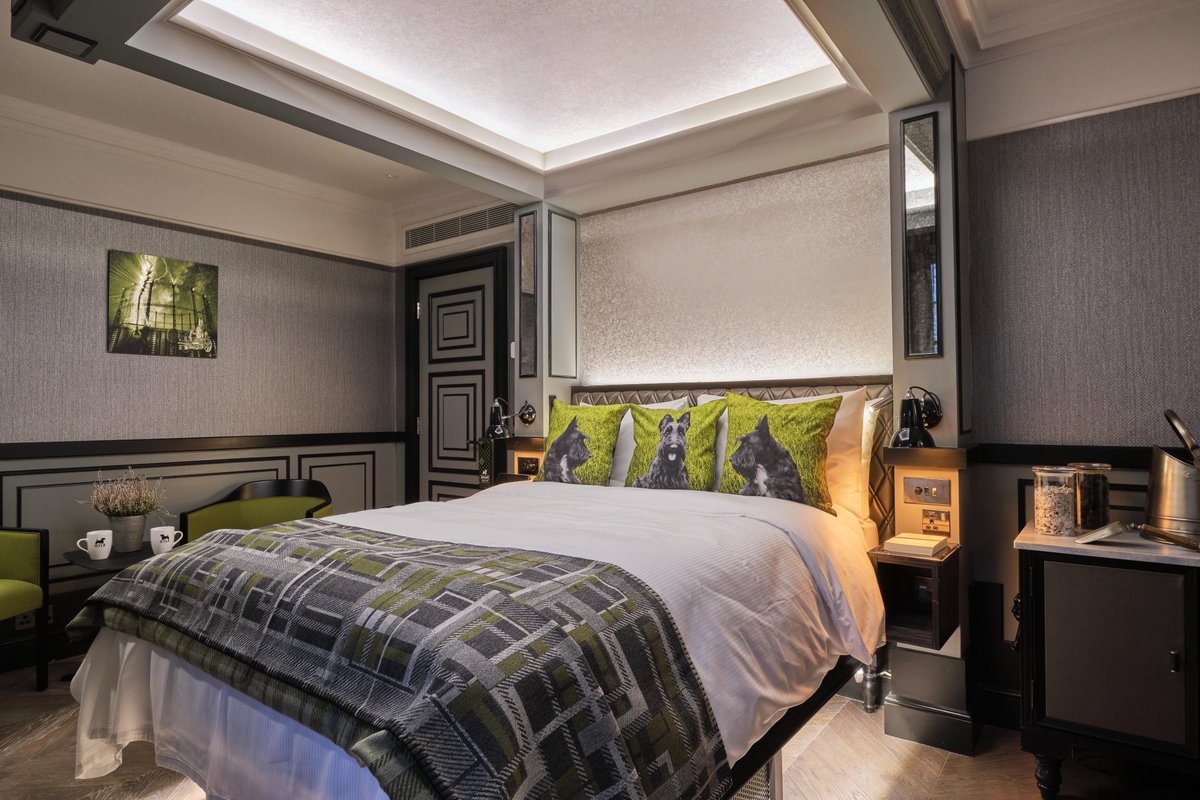 ST_TravelMag's tweet image. What's the best travel tip you've ever been given?
Tweet it to us using #YourTips, and you could win a stay in London - including breakfast and dinner - at brand new Kings Cross townhouse The Gyle thegyle.co.uk 
[T&amp;amp;Cs apply - see magazine]