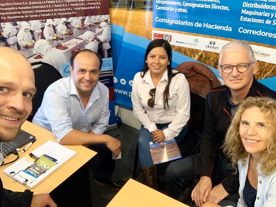 Redalimentaria's tweet photo. Visitamos a @Physisonline líder en software para la cadena de la carne en @Expoagrocom Stand H07 (Frente al Tecnódromo) https://t.co/OX4RKCoSSY